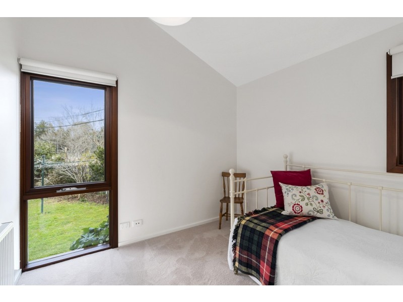 25 Bass Gardens, Griffith ACT 2603