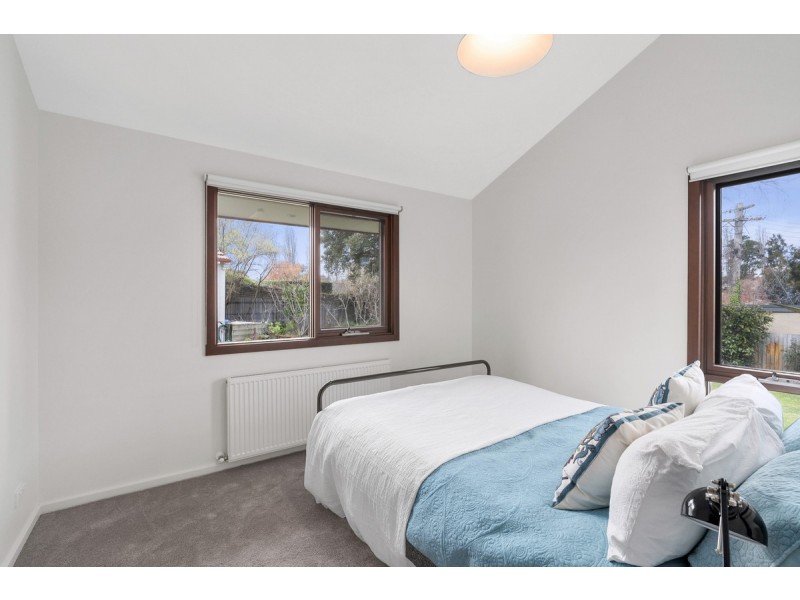 25 Bass Gardens, Griffith ACT 2603