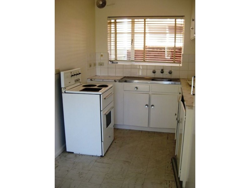3/4 Nuyts Street, Red Hill ACT 2603