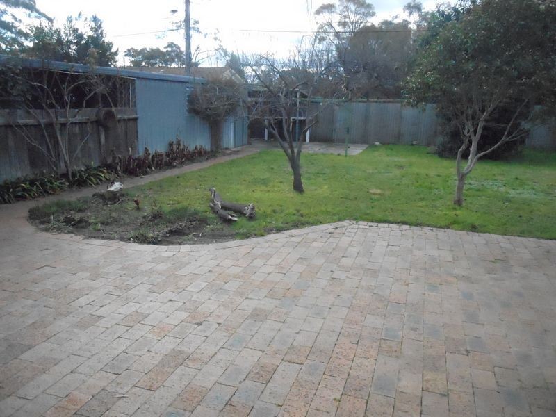 17 Clermont Street, Fisher ACT 2611
