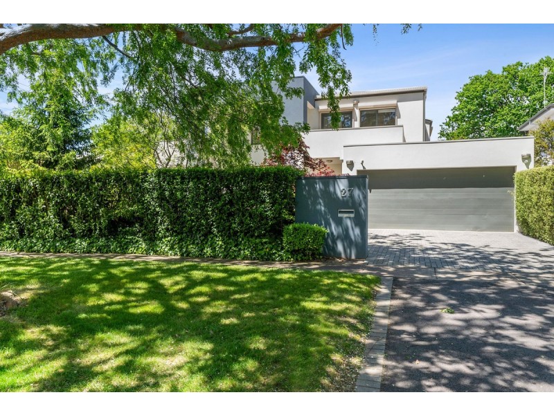 27 Carrington Street, Deakin ACT 2600