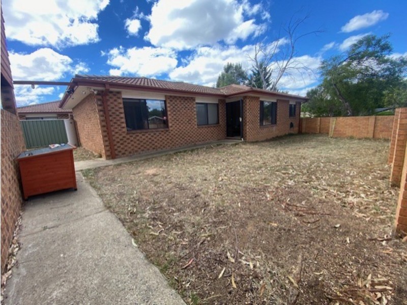 2 Hayden Close, Florey ACT 2615