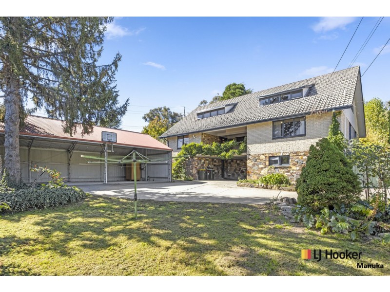 18 Gatton Street, Farrer ACT 2607