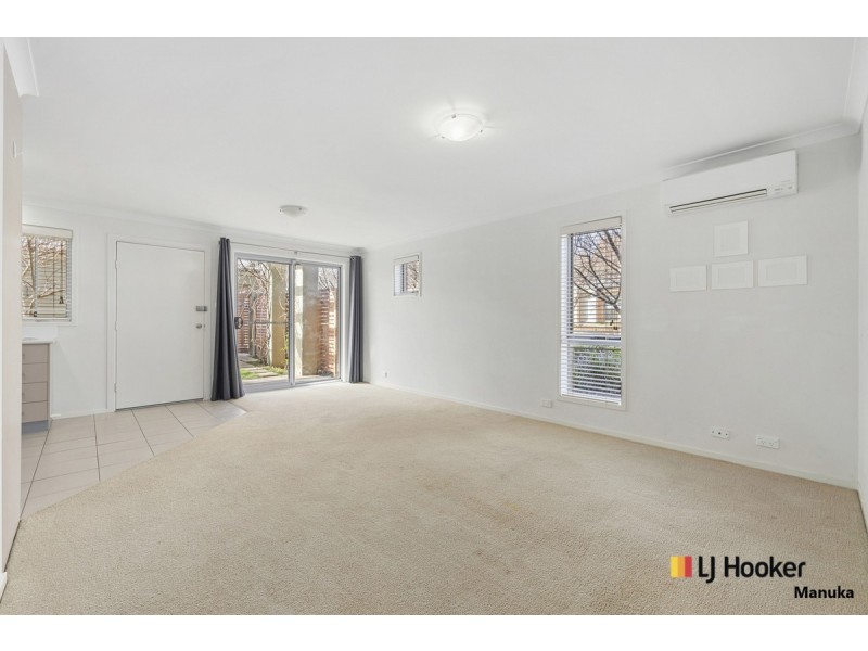 11/18 Whitmore Crescent, Watson ACT 2602