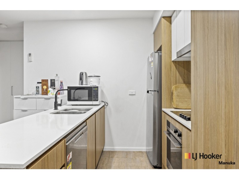 136/1 Anthony Rolfe Avenue, Gungahlin ACT 2912