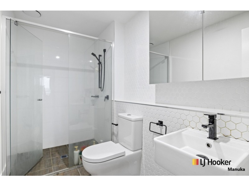 136/1 Anthony Rolfe Avenue, Gungahlin ACT 2912