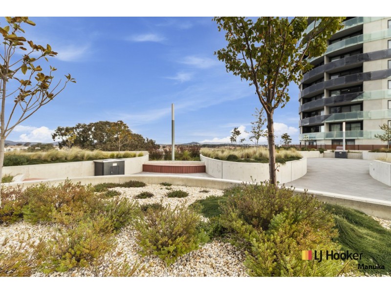 136/1 Anthony Rolfe Avenue, Gungahlin ACT 2912