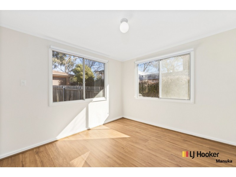 8A Lawley Street, Deakin ACT 2600