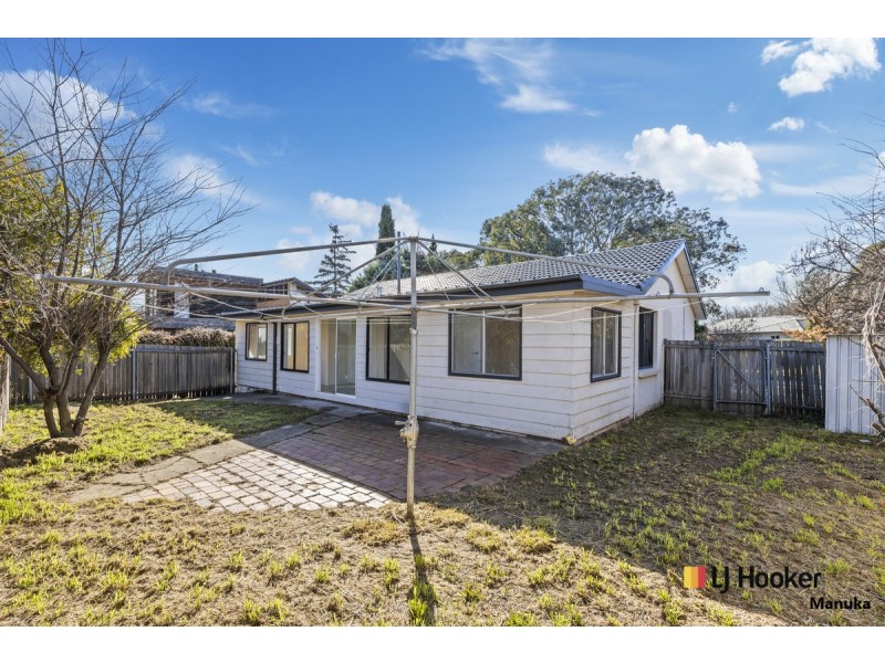 8A Lawley Street, Deakin ACT 2600