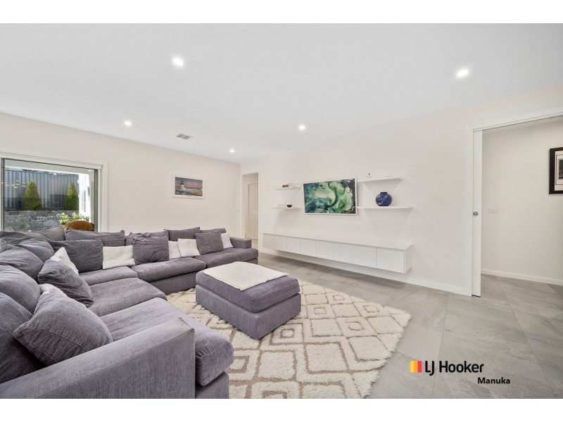 18 Bedford Street, Deakin ACT 2600