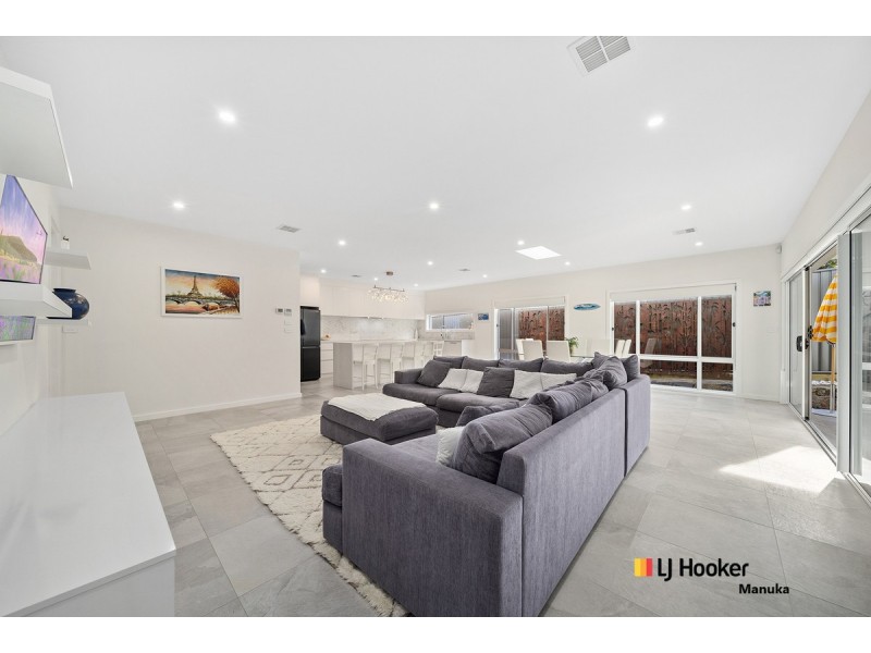 18 Bedford Street, Deakin ACT 2600