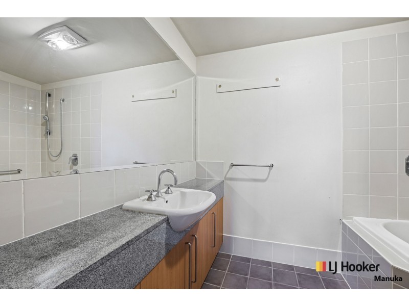 75/8 Dominion Circuit, Forrest ACT 2603