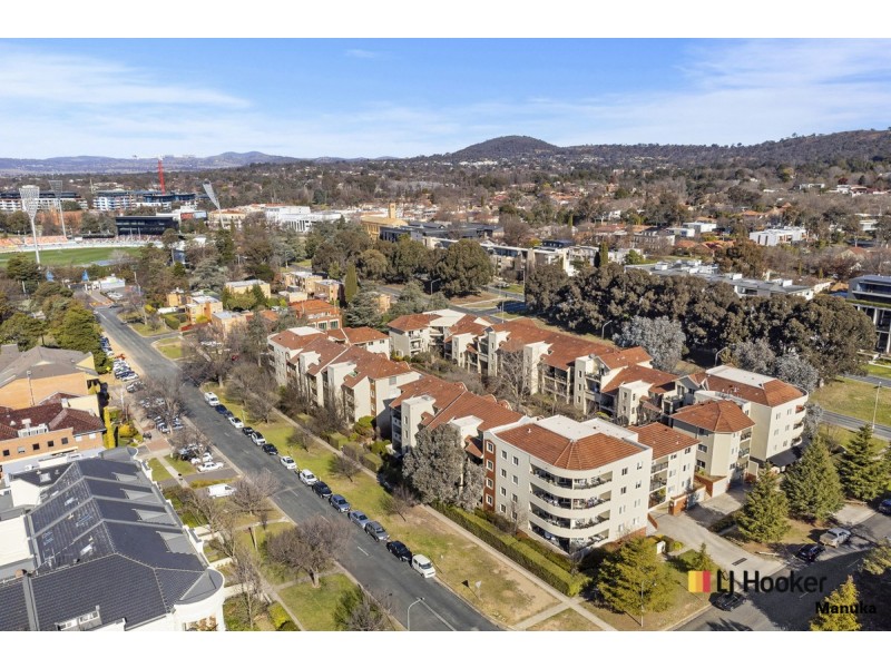75/8 Dominion Circuit, Forrest ACT 2603