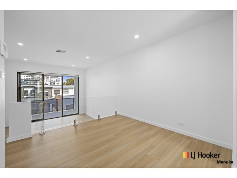 5/12 Ellison Harvie Close, Greenway ACT 2900