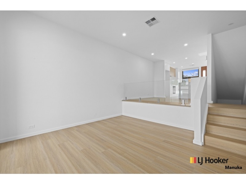 5/12 Ellison Harvie Close, Greenway ACT 2900