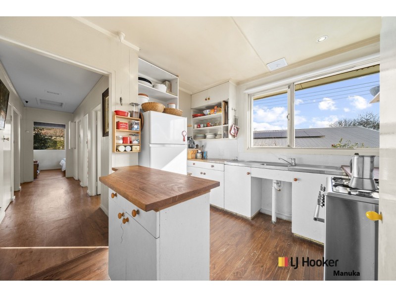 4 Hartog Street, Griffith ACT 2603