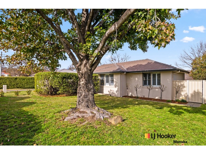 28 Gilmore Crescent, Garran ACT 2605