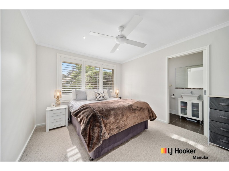 28 Gilmore Crescent, Garran ACT 2605
