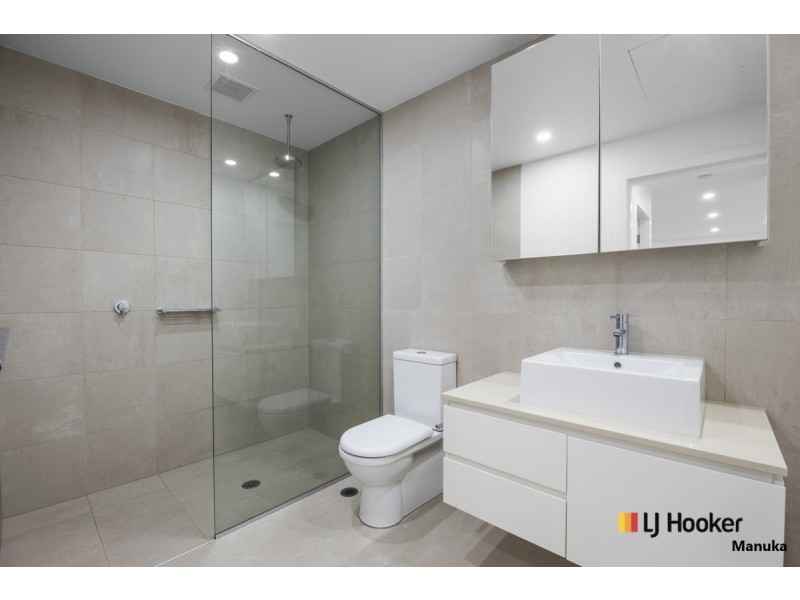 121/23 State Circle, Forrest ACT 2603