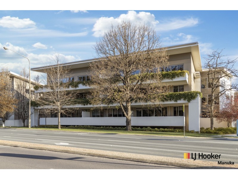 121/23 State Circle, Forrest ACT 2603