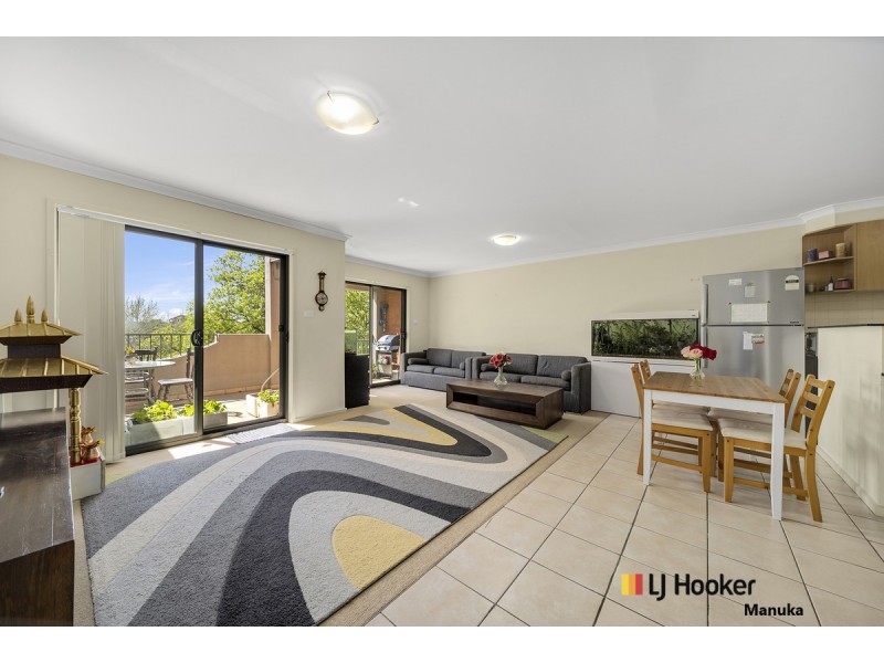 10/2 Namatjira Drive, Weston ACT 2611