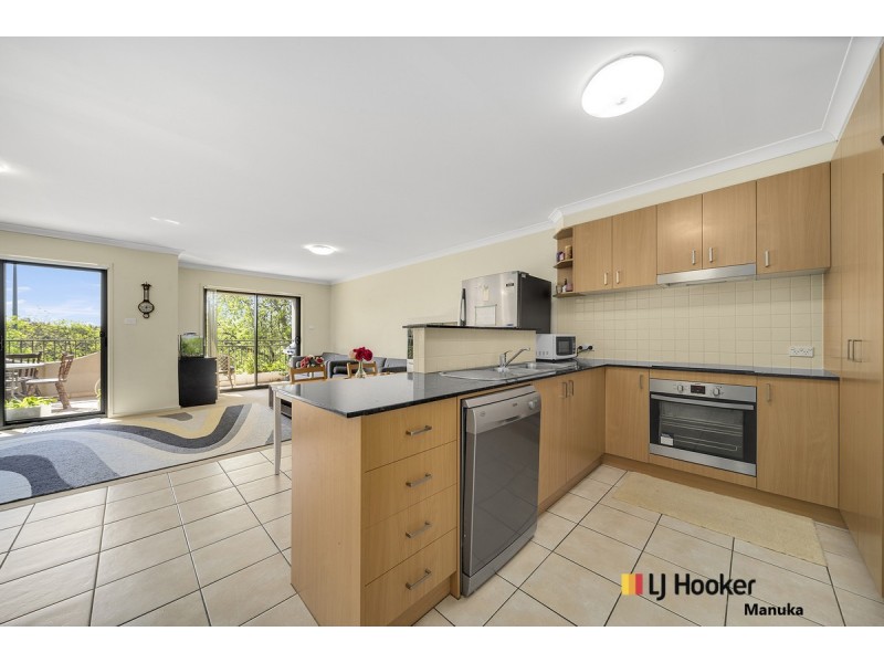 10/2 Namatjira Drive, Weston ACT 2611