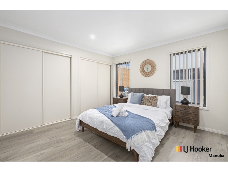 13/2 Namatjira Drive, Weston ACT 2611