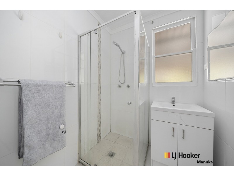 8 Mindarie Street, Narrabundah ACT 2604