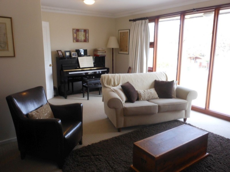 117 La Perouse Street, Narrabundah ACT 2604