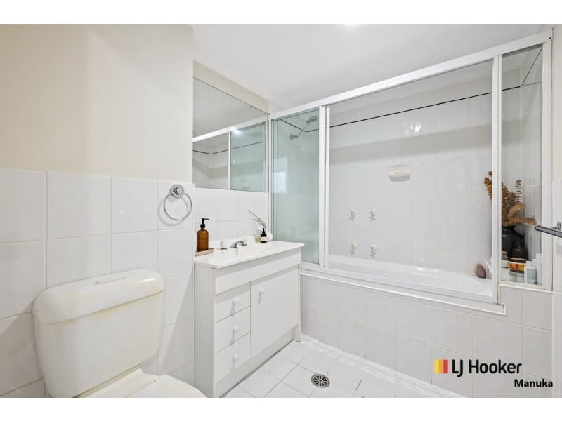 32/40 Leahy Close, Narrabundah ACT 2604