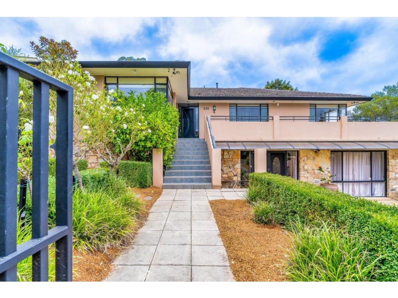 200 Monaro Crescent, Red Hill ACT 2603