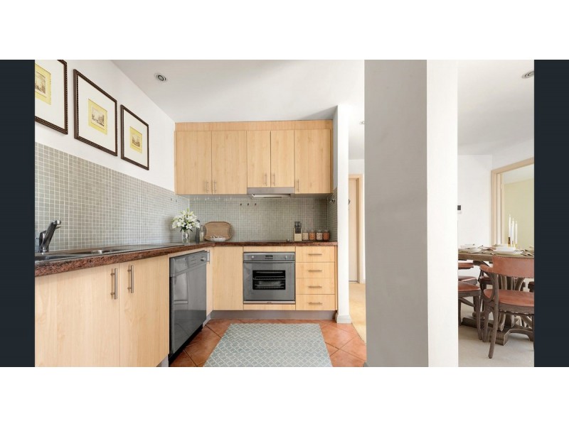24/2 Leichhardt Street, Griffith ACT 2603