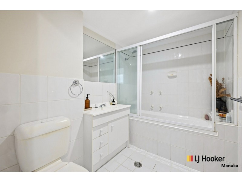 32/40 Leahy Close, Narrabundah ACT 2604