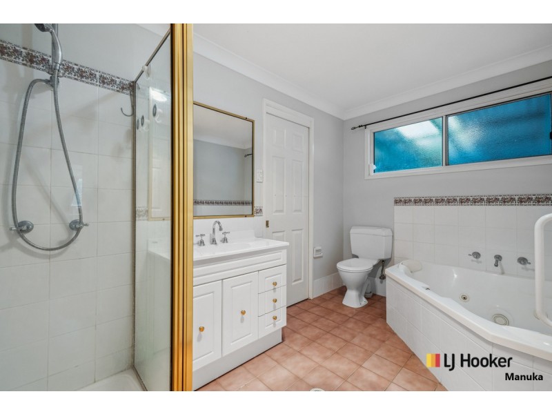 67 Banksia Drive, Symonston ACT 2609