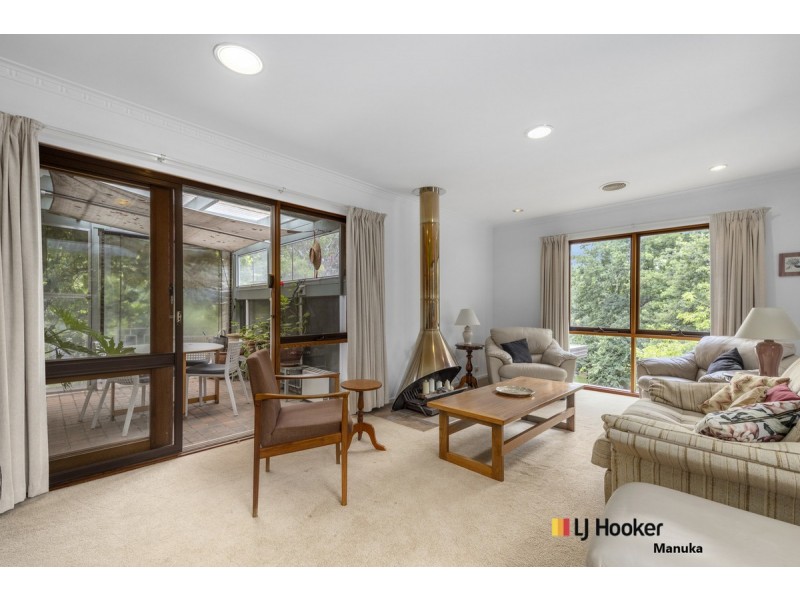 30 Downes Place, Hughes ACT 2605