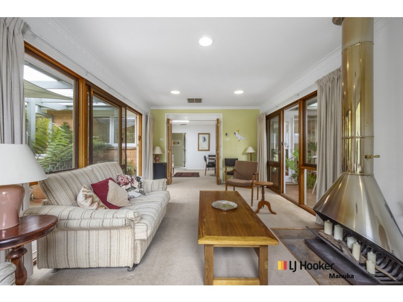 30 Downes Place, Hughes ACT 2605