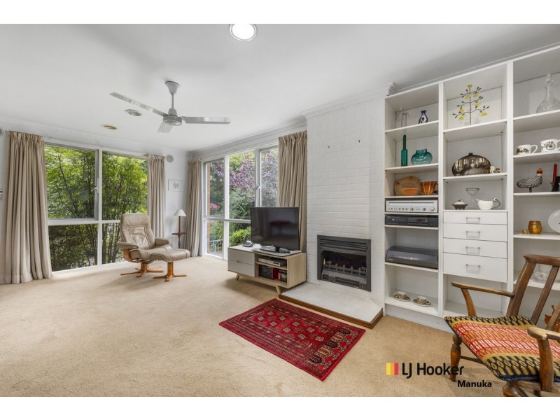 30 Downes Place, Hughes ACT 2605