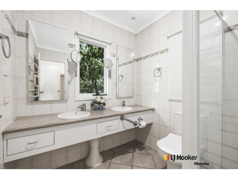 30 Downes Place, Hughes ACT 2605