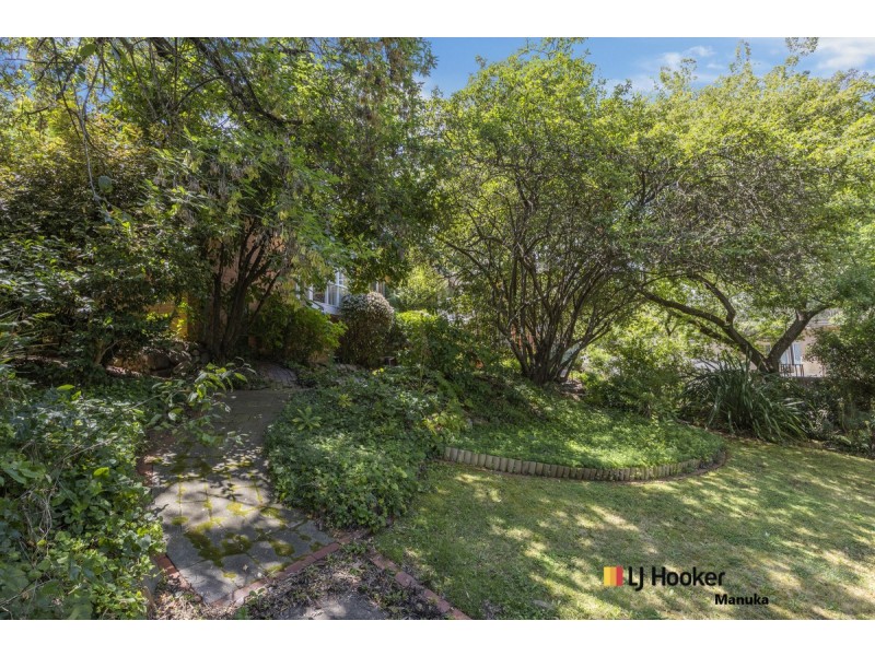 30 Downes Place, Hughes ACT 2605