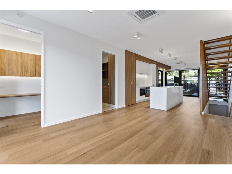 6/186 La Perouse Street, Red Hill ACT 2603