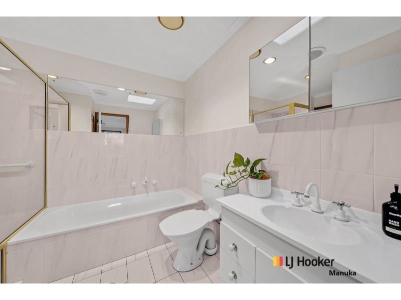 1/10 Murray Crescent, Griffith ACT 2603