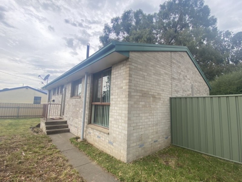 12 Franks Place, Kambah ACT 2902