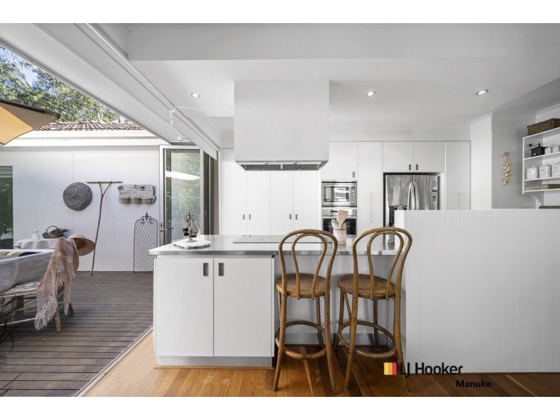 42 Caley Crescent, Narrabundah ACT 2604