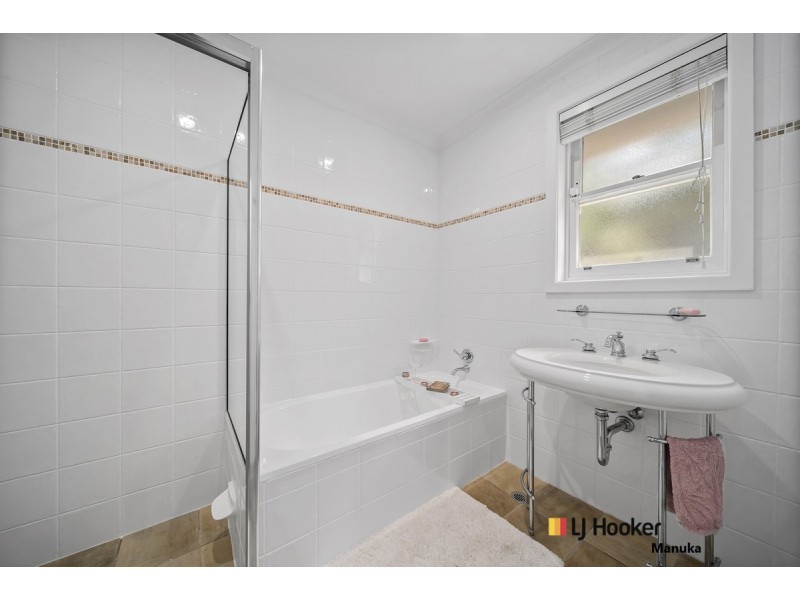 42 Caley Crescent, Narrabundah ACT 2604