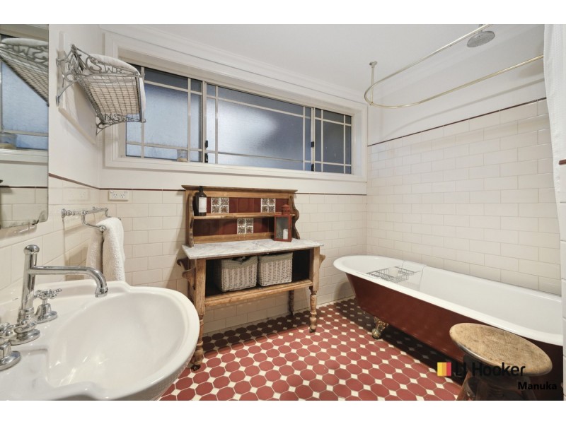 16 Greenvale Street, Fisher ACT 2611