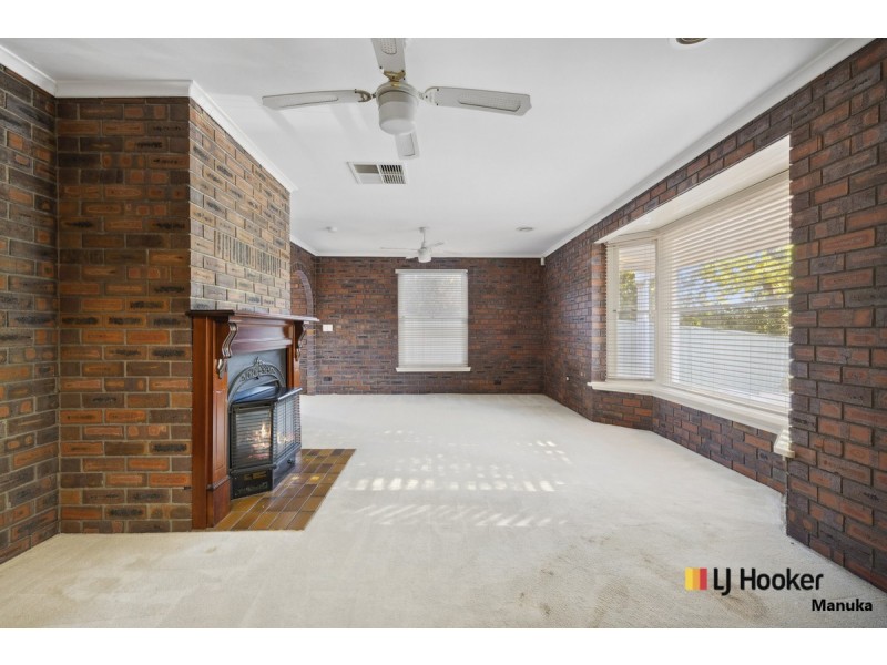 8 Shipard Place, Kambah ACT 2902