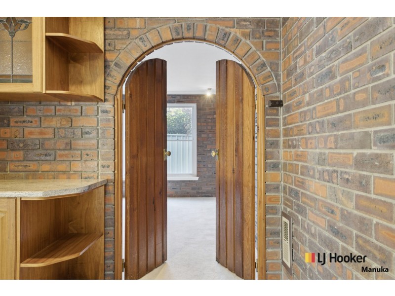 8 Shipard Place, Kambah ACT 2902