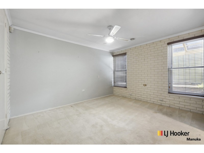 8 Shipard Place, Kambah ACT 2902