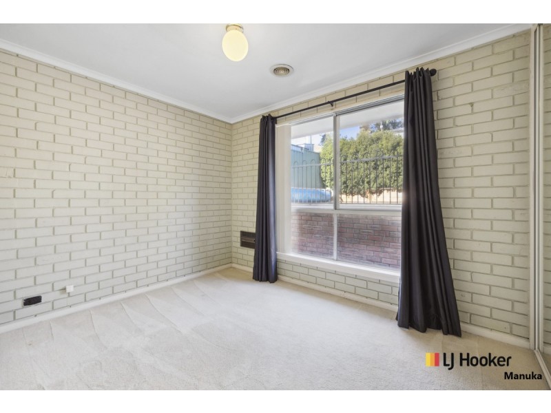 8 Shipard Place, Kambah ACT 2902