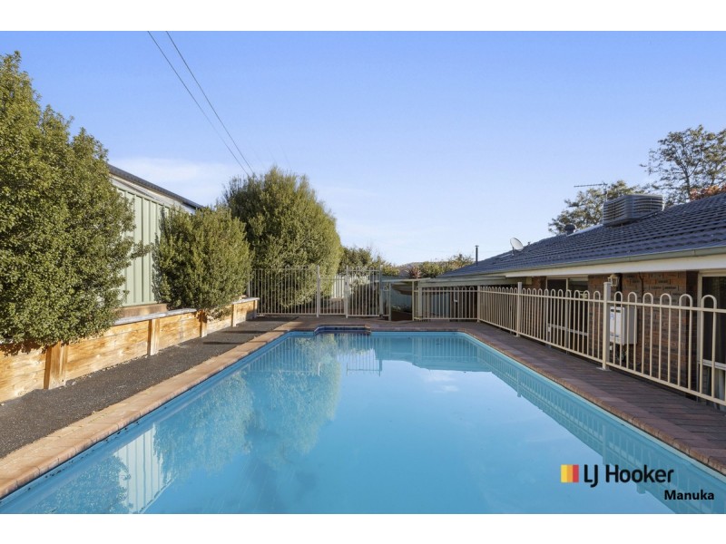 8 Shipard Place, Kambah ACT 2902
